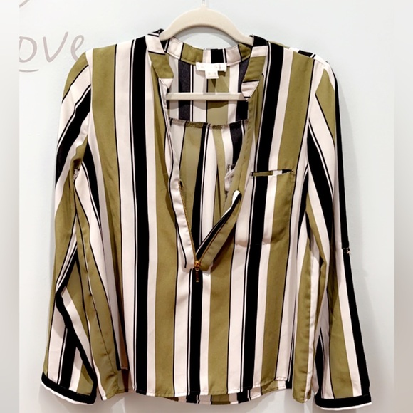 Streetwear Society Blouse - Picture 2 of 4